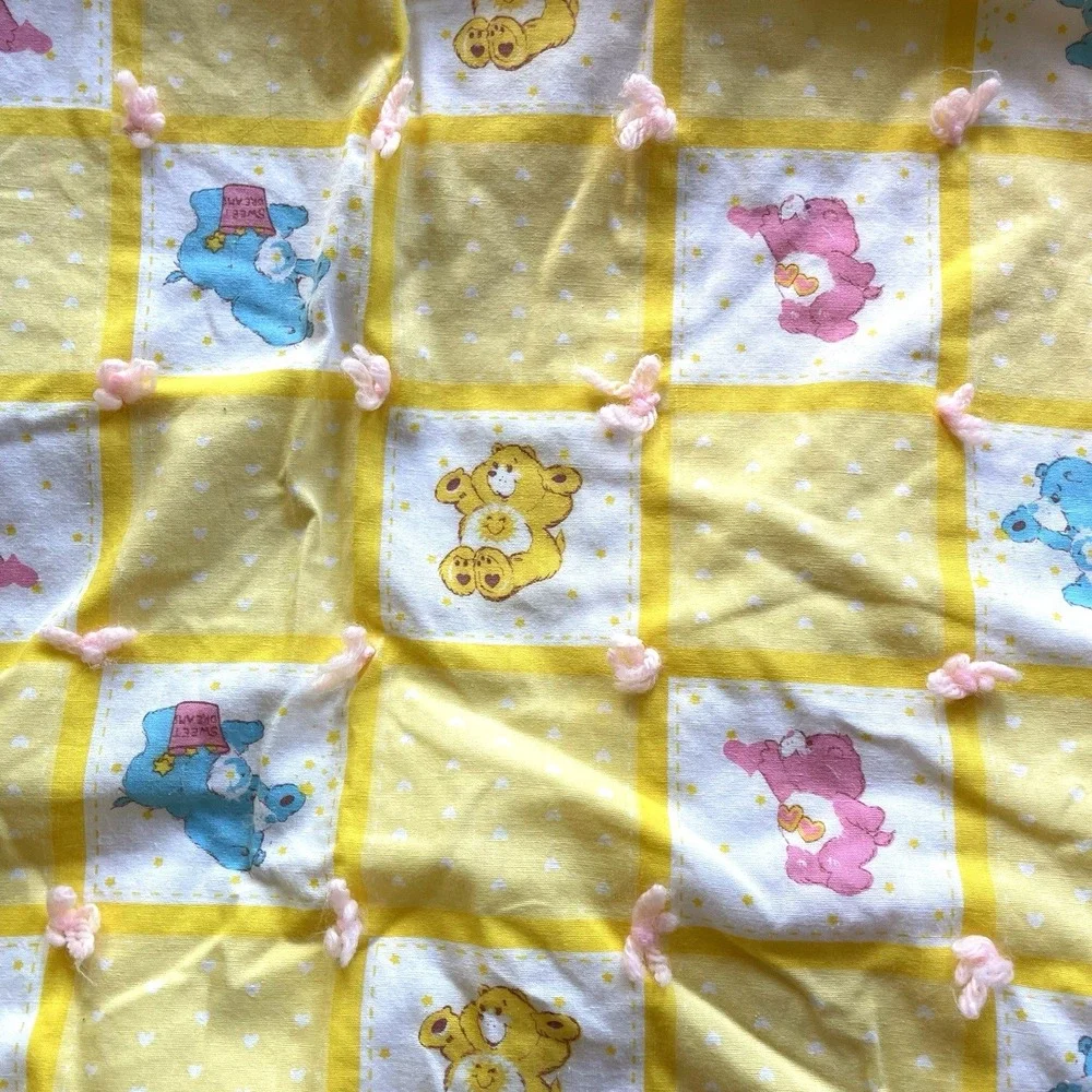 Vtg 1980's Care Bear Baby‎ Blanket Handmade Tacked Quilt 32.5